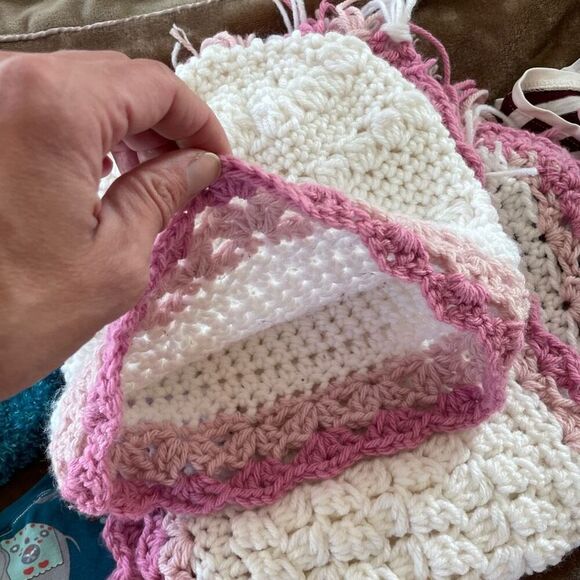 Huge Lot of 13 Items Little Girls Fall/ Winter Clothes Size 5T - Picture 8 of 15